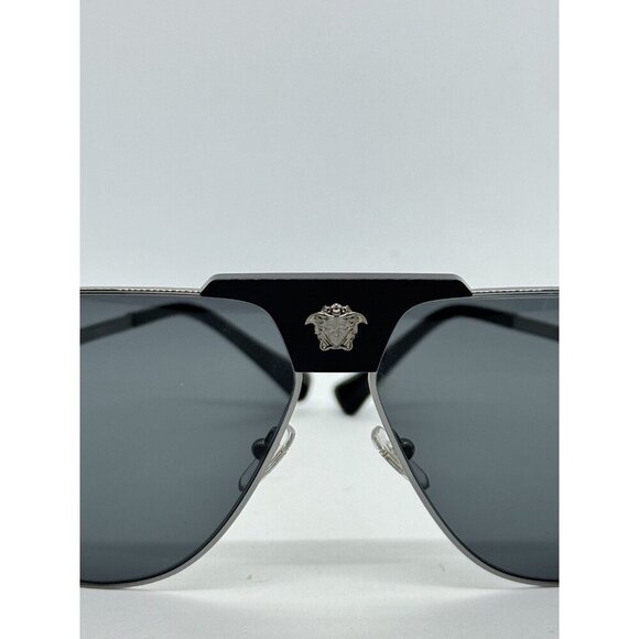 VERSACE aviator pilot men\'s sunglasses  - Black/Silver  63mm Model 2252 (Used) main image 8